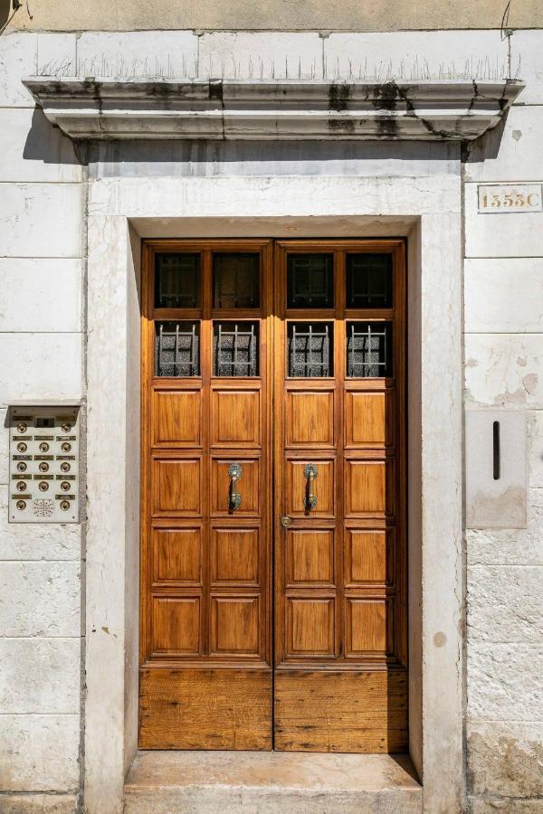 فندق Le Mansarde Deluxe البندقية المظهر الخارجي الصورة